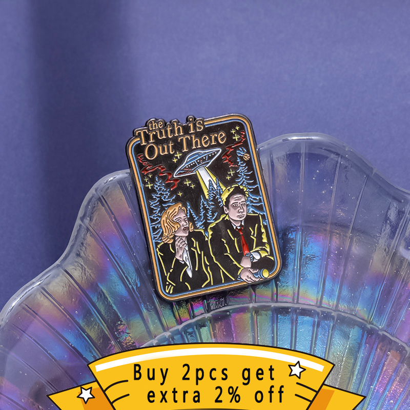 Science Film UFO Enamel Pins C - Science Buddies recensione e prezzo