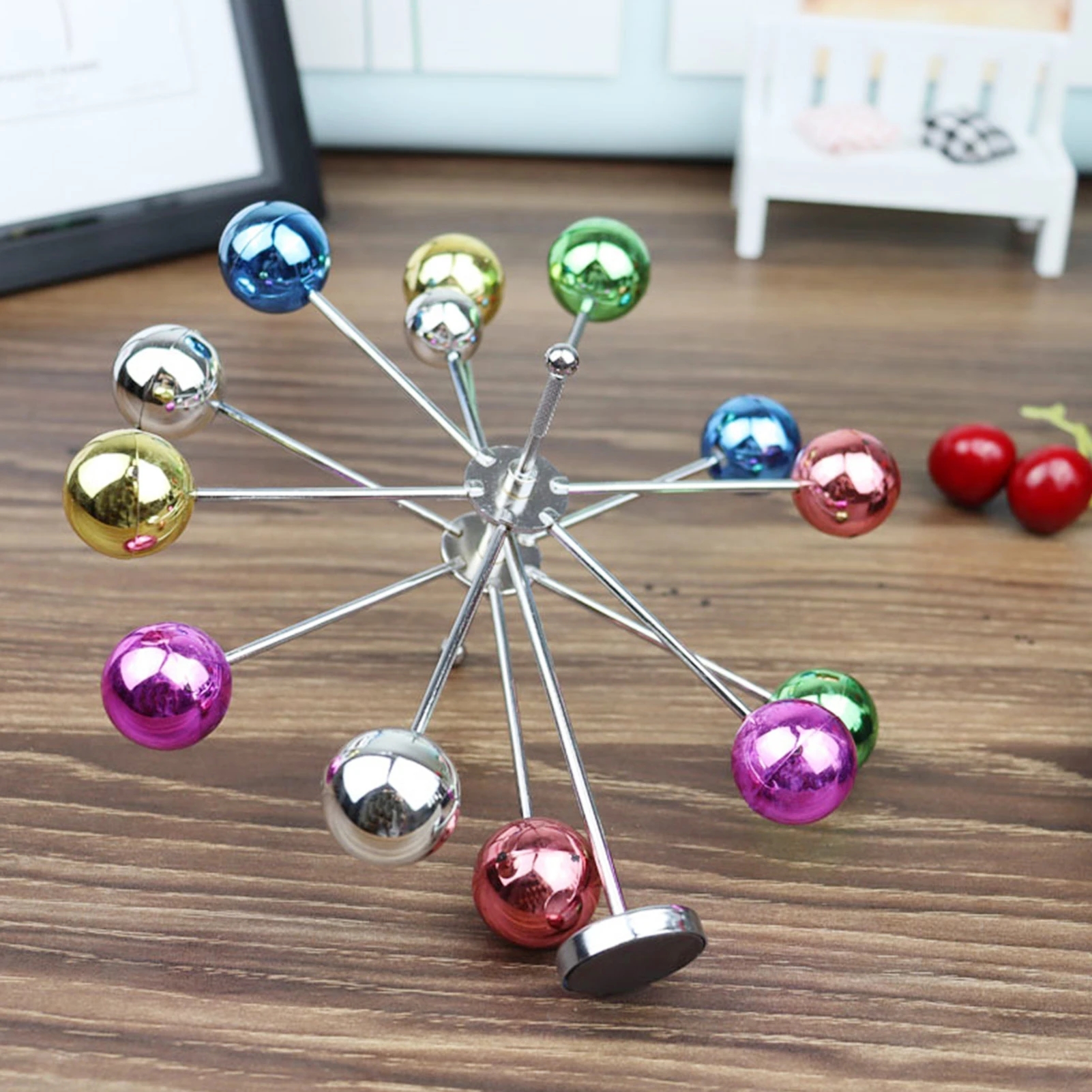 Creative Rotating Ferris Wheel - Newton Cradle Large recensione e prezzo