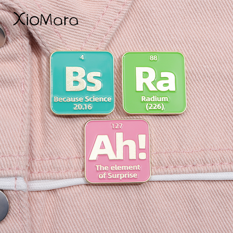 Periodic Table Enamel Pin Cust - Science Buddies recensione e prezzo