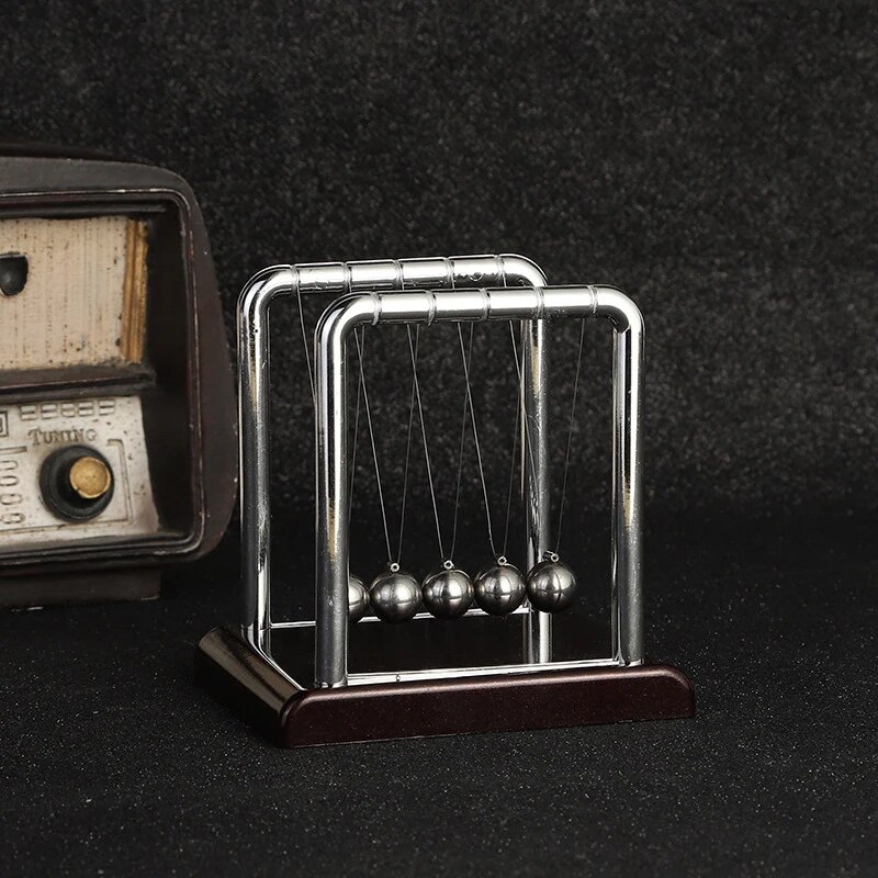 Newton's Cradle Balance Steel  - Newton Cradle Large recensione e prezzo